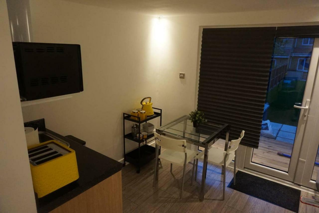 Rjo Serviced Accommodation 퍼플릿 외부 사진